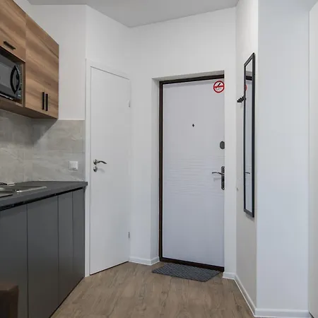 Myfreedom Апартаменти 5Хв Від М Бориспільська Kyiv Room photo