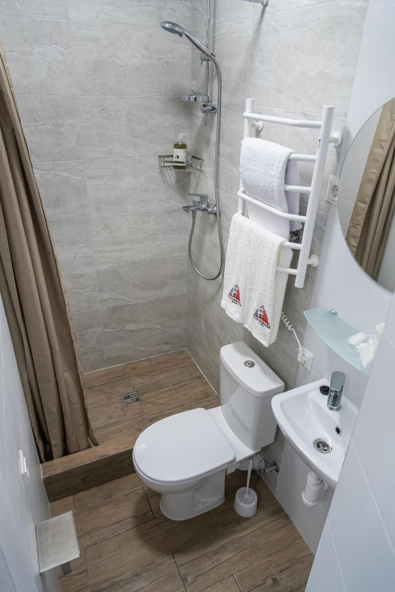 Myfreedom 5хв від м бориспільська Apartment Kyiv