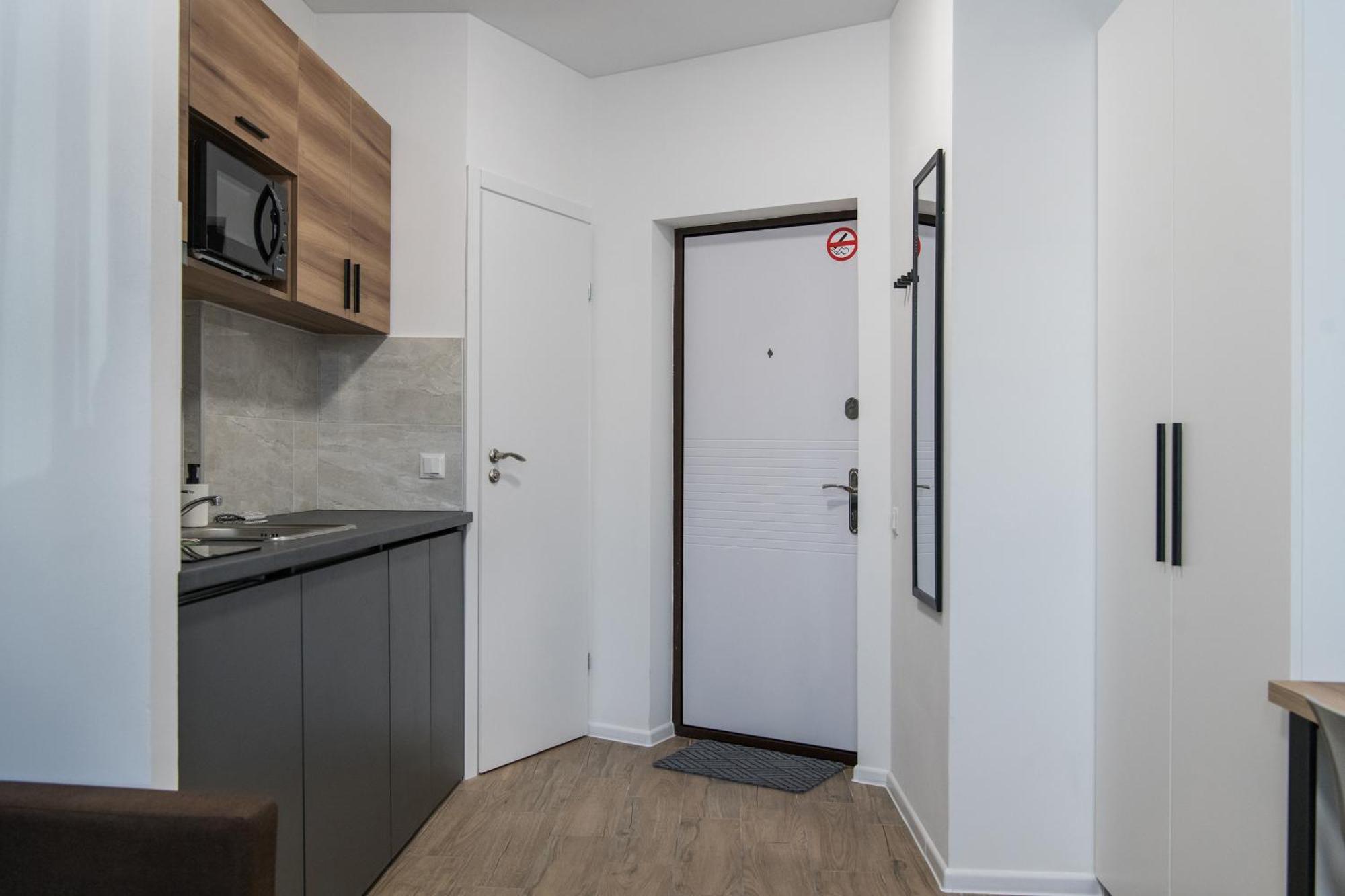Myfreedom поруч із метро бориспільська Apartment